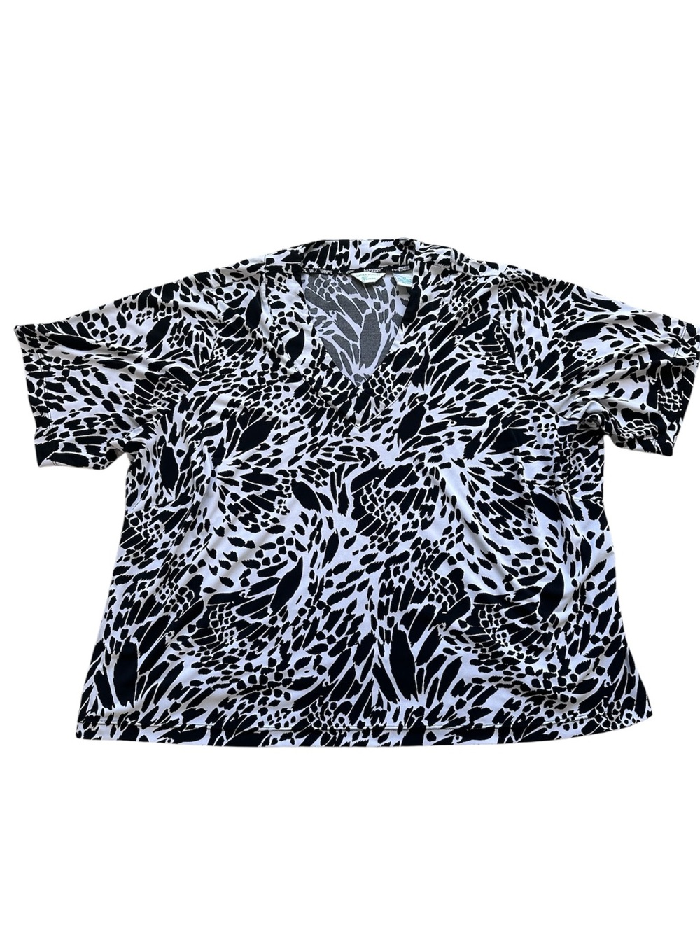 Laura Ashley Black White Abstract Print Short Sleeve Blouse 2X Plus Size Vneck